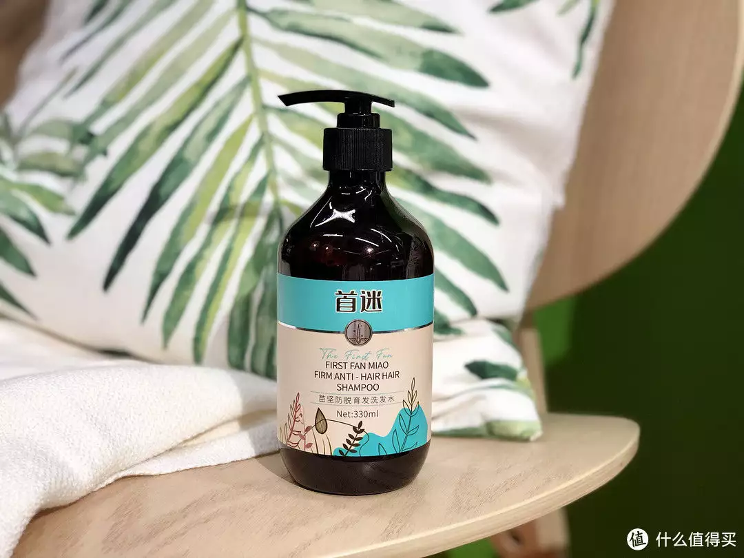 用什么洗发水不脱发？【恢复秀发健康】“邀月宫主”于莉：张艺谋视她为白月光，却成在香港也败在香港