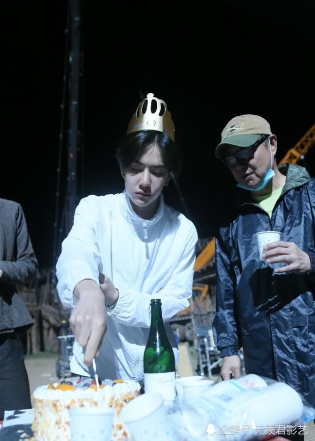  送祝福|生日前夕王一博个人宣发正式上线，众网友齐送祝福少年未来可期