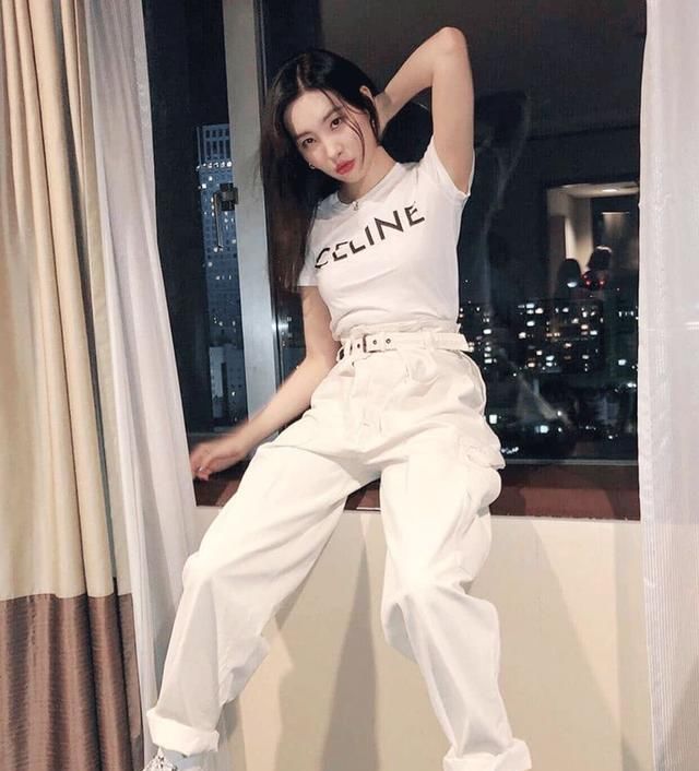  女裤|今夏流行穿“渣女裤”！百搭又好穿，小粗腿女生救星