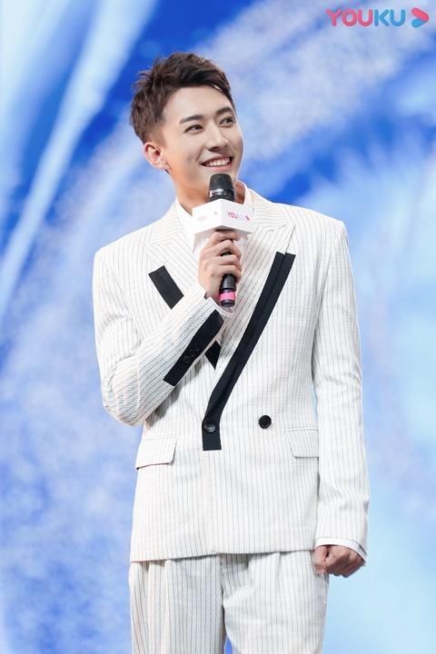  歌会|《琉璃》在杭举办收官云歌会，用歌声告别这个夏天最火的cp