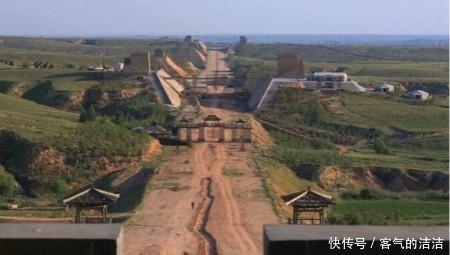 中国|秦始皇统一中国后, 建造5大奇迹工程, 其中一个耗时38年动用72万人