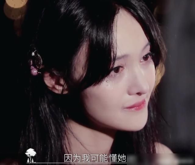  落泪|郑爽面对小女孩的真诚祝福，感动落泪，理解与懂得让情感更加珍贵