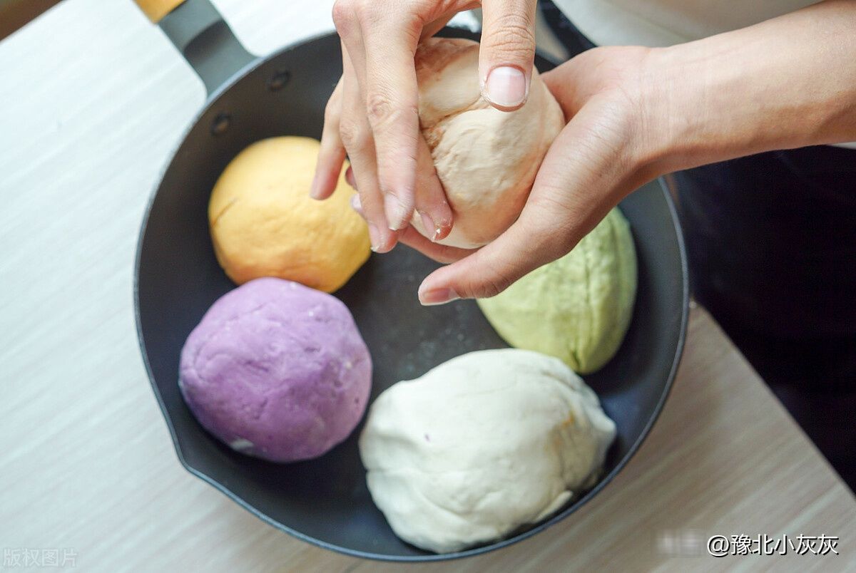 糖浆|比冰皮月饼好吃的月饼新做法,不熬糖浆不炒馅,清香软糯热量低