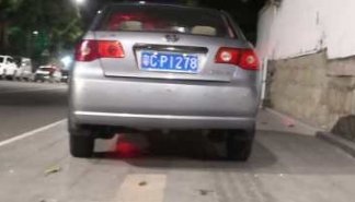  判刑|男子在斗门公交站台睡觉被小车飞撞当场丧命！车主夫妇双双被判刑！