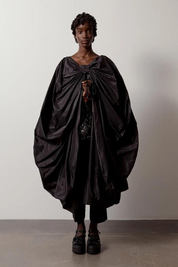 宫廷|老阿姨的少女心!Simone Rocha2021春夏系列发布(巴洛克宫廷复古)