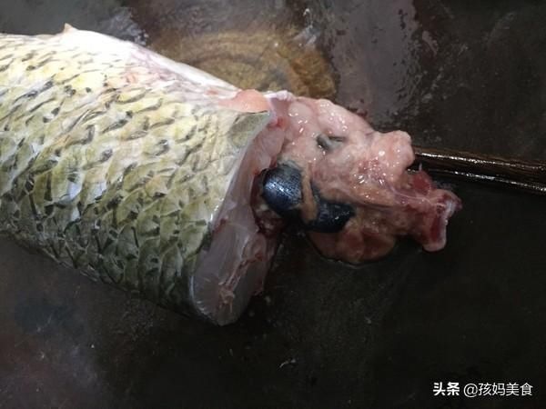  骨头|入秋之后，吃鸡吃鸭不如吃这鱼，酥到骨头一起吃，越嚼越香越想吃
