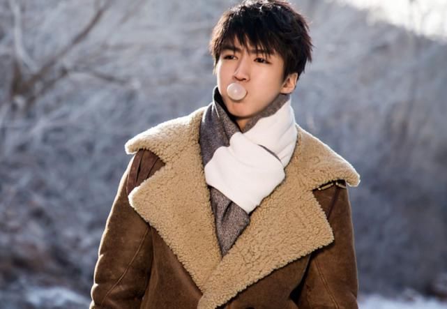 努力|王俊凯，真诚、努力的偶像，热爱舞台