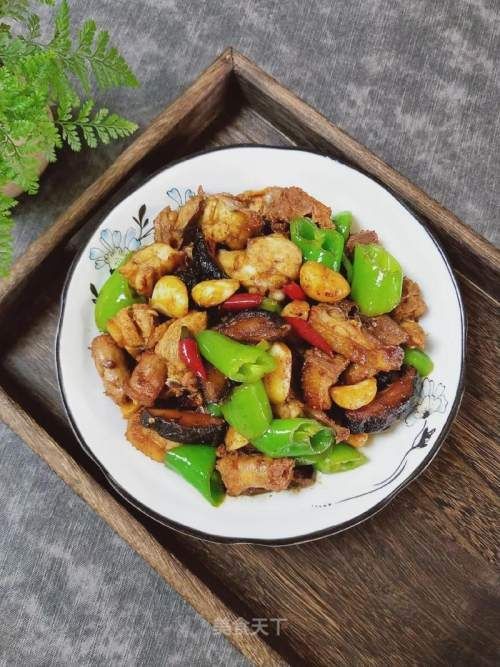  蒜香|【美食】蒜香下饭菜！蒜香浓郁 做法简单