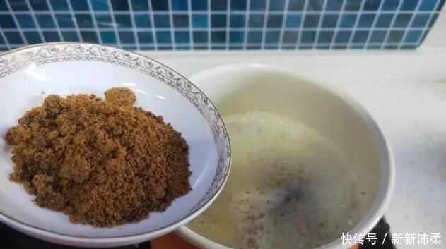  咳嗽|咳嗽最怕这个汤，每天早晚喝一碗，清肺止咳又平喘，不懂就可惜了