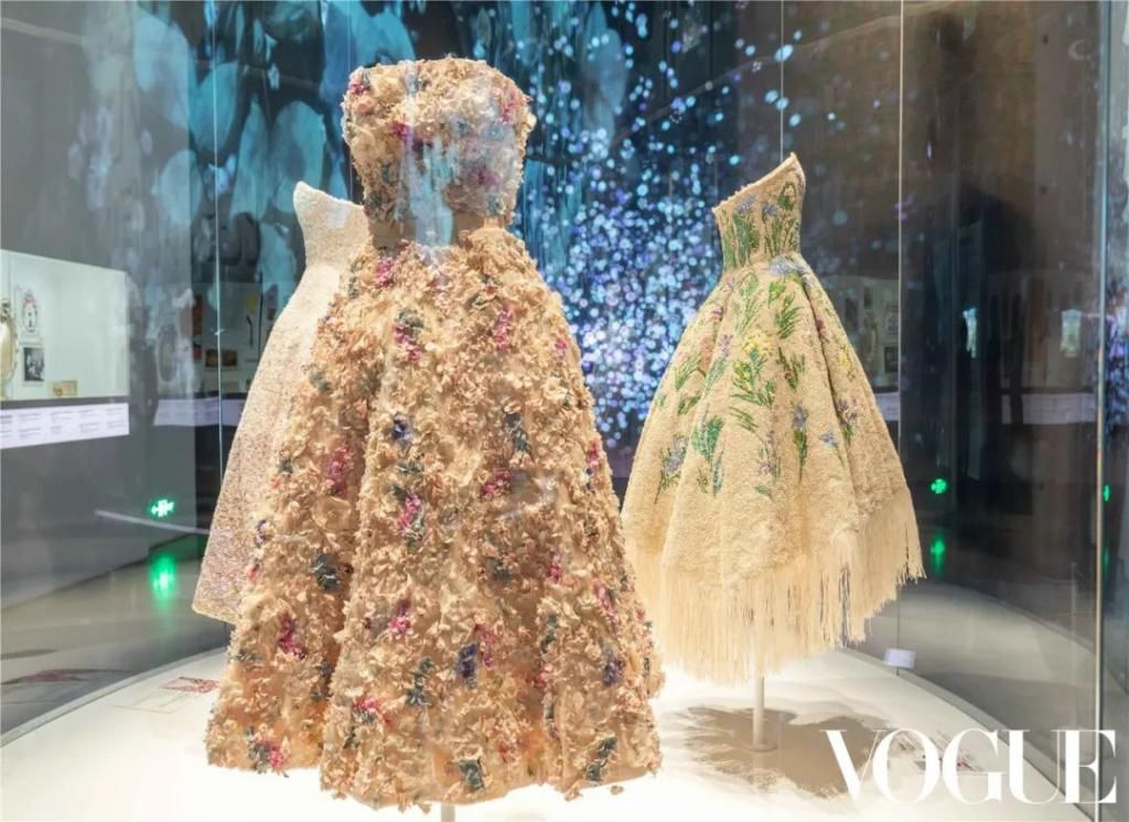 裙子|全世界最美的裙子,都藏在这个展览里