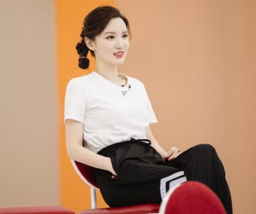  蓝盈莹|蓝盈莹助力宁静团逆袭夺第一，吴昕、袁咏琳和张萌被淘汰