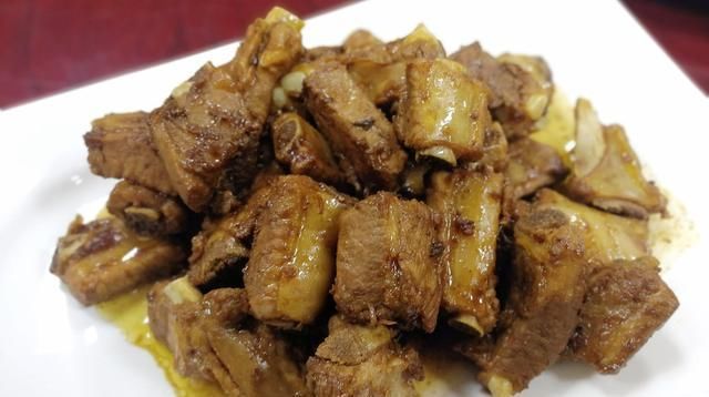  教你做|教你做正宗的萝卜排骨做法，学会这一招，上桌连汤都不剩