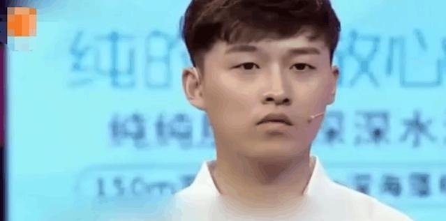  接电话|男子出差经常不接电话和回信息, 女子跟过去发生的一幕自己都蒙了