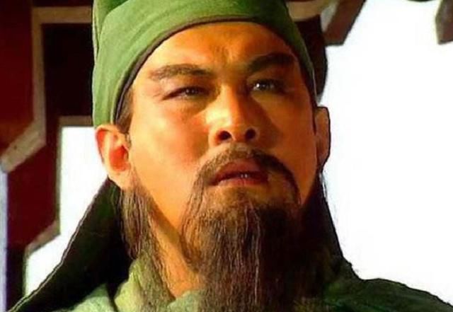 刘备|关羽和颜良都被称为“万人敌”，为何颜良被秒杀？真以为是偷袭？