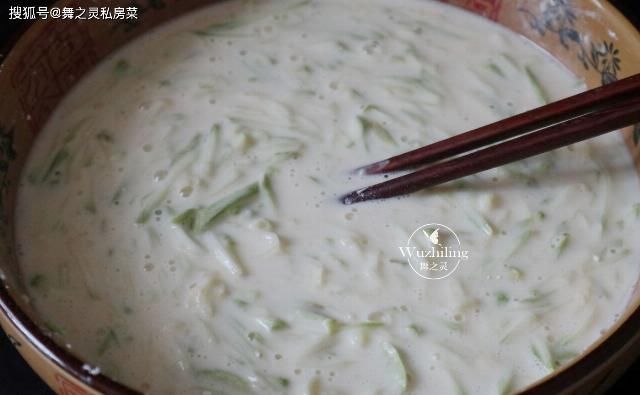 豆浆|秋天,早餐别再喝豆浆,每天一杯“营养糊”,胃暖暖,气色好