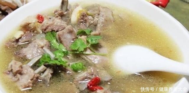 万万不可|炖羊肉,万万不可放这料,否则一锅就废了,难怪肉和汤难以入口