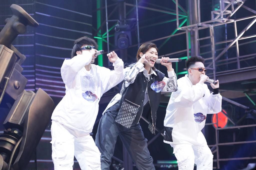  综艺|综艺|《说唱听我的》热播 《天上的星星不说话》获高分，戳心歌词引共鸣