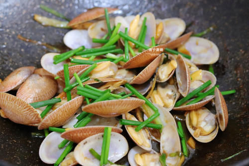 龙虾|秋天最该吃的海鲜就是它，价格亲民，味道比龙虾还鲜美，不吃可惜