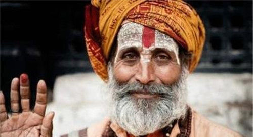  偷偷|印度苦行僧自称78年不进食，引起军方注意，直到偷偷装上摄像头