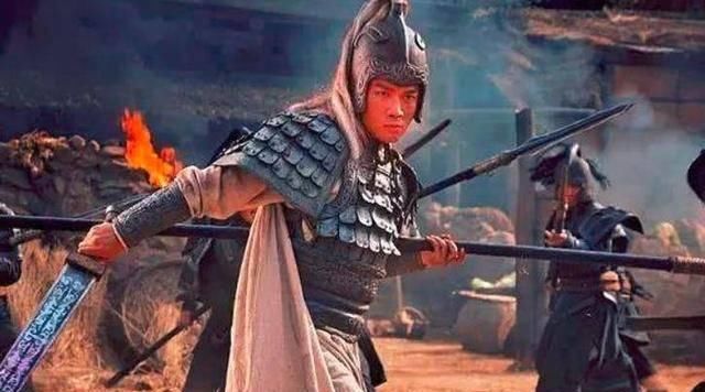  战场|赵云长坂坡七进七出，为何战场上没得到重用，这就是刘备用人之道