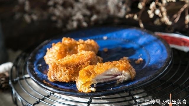 厨神|炸鸡外面太贵自己做麻烦,错!一招教你秒变厨神,比卖的还酥香