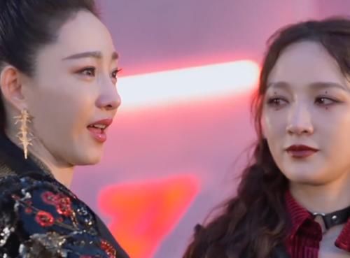  王丽坤|王丽坤有多招人喜爱？她淘汰，宁静为她组团，导演为她哭崩溃！