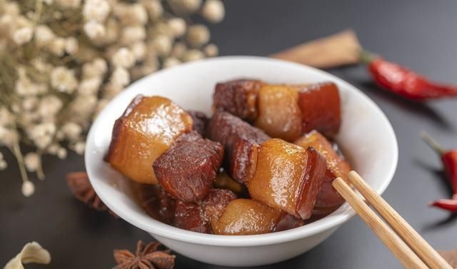 用来炖肉|不管炖什么肉,记得加“这2味”香料,肉越炖越香,没一点腥味
