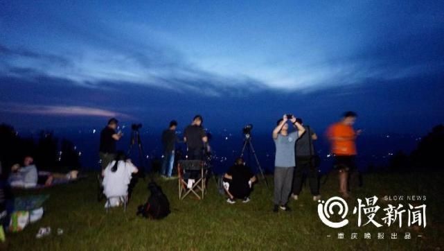  好者和天文|错过再等6800年！当云雾状彗发划破蓝色天际 他在重庆渝北拍到彗星