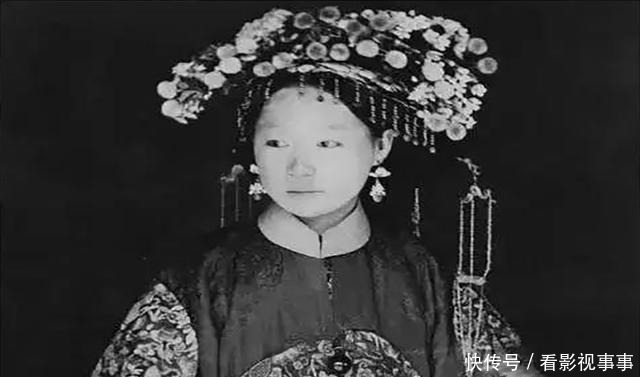 出生|格格摆地摊她是晚清格格,享尽一生荣华,晚年却沦落到摆地摊