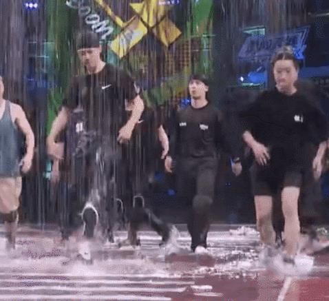  撤退|王一博发现问题照顾大婷，汤乾被冷落尴尬撤退，对陈宇入戏深，舞者大呼可爱