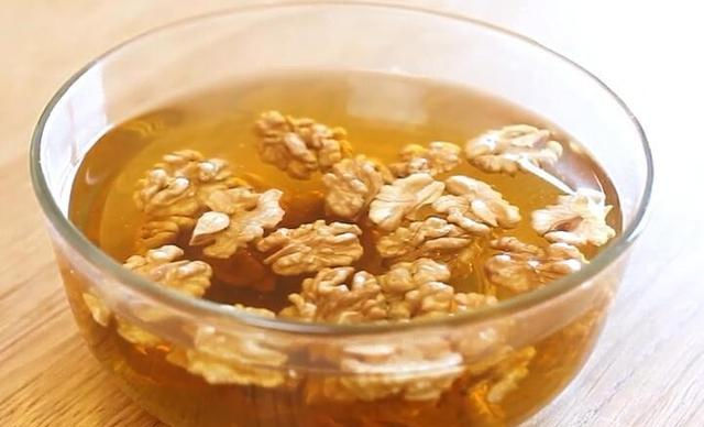  早上|早餐常给孩子喝它，每天早上来一碗，孩子头脑越来越聪明