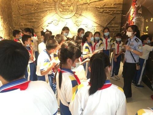 毒品|前进街组织羊城花园小学师生参观省禁毒科普馆