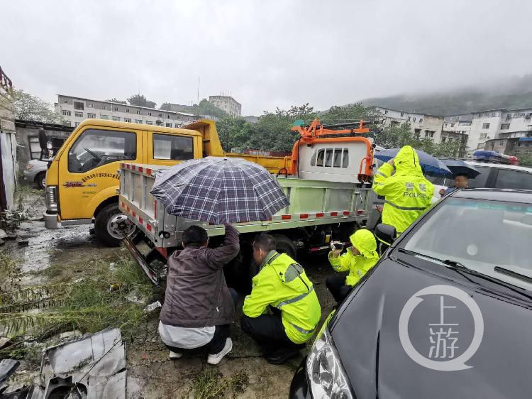 交巡警总队|重庆查处货车非法改装行为7200余件