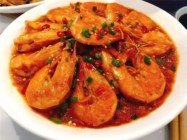  红包|妈妈生日我做一桌菜，包了800元红包，妈回了红包，男友：亏大了