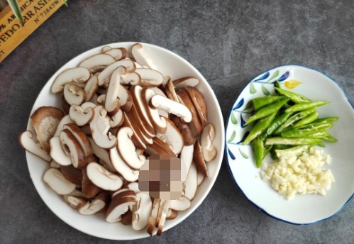 就要|这菜要多吃,咸香下饭,给肉都不换,我家隔三差五就要吃