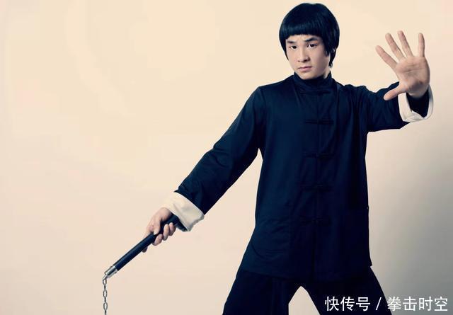  太弱|现代李小龙喊话吴亦凡：你太懒身体太弱，刘亦菲也不和你谈恋爱