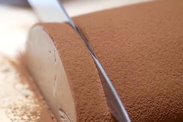 牛奶巧克力|分享一款形似果冻的冰蛋糕,软糯香甜,丝滑爽口,真是太美味了