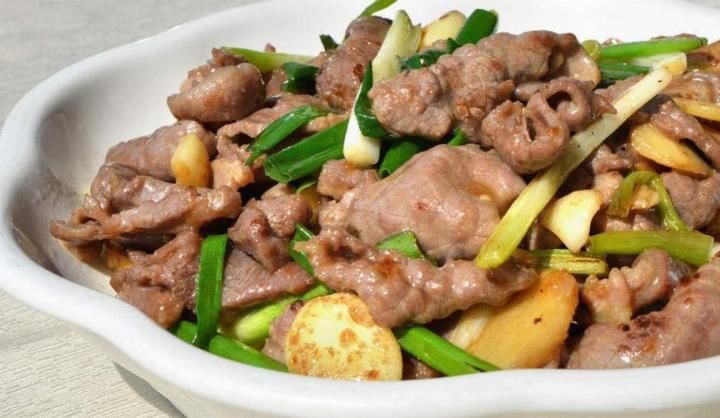 难怪|为什么牛肉一炒就变老,其实你差了这一步,难怪牛肉不嫩滑