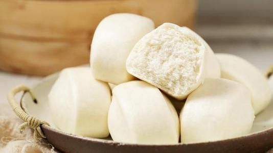  家里的孩子|2个馒头3个鸡蛋，教你做中式披萨，成本不到3元钱，小孩抢着吃