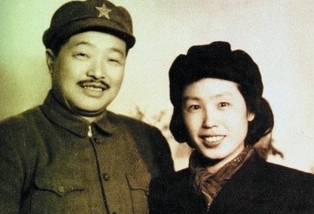 年轻|毛泽东与贺子珍 江青年轻时的珍贵合影 让人感慨万千