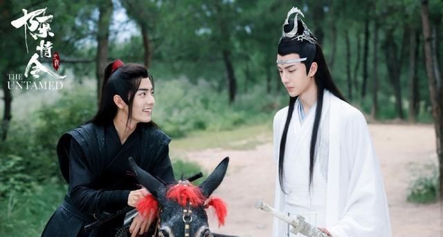 龚俊|《天涯客》新剧照，龚俊白衣俊美非凡，张哲瀚古装霸气绝了