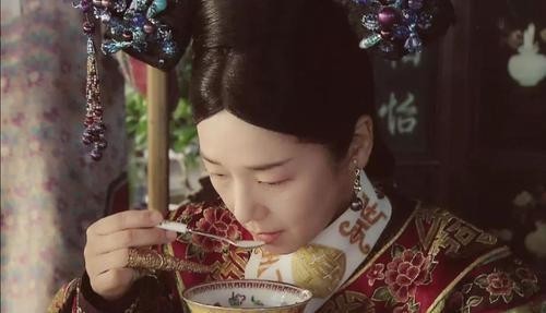 乾隆|死后的乾隆,头骨被粉碎,尸身在臭水沟中浸泡!溥仪:此仇必报