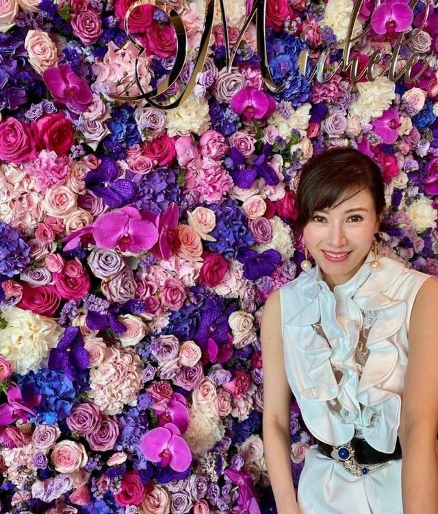 最美|50岁最美港姐李嘉欣逆生长，阔太办生日会却被她抢尽风头