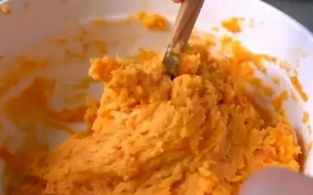 快捷|红薯这样做,简单快捷,宝妈一周至少做两次,实在是太美味了!