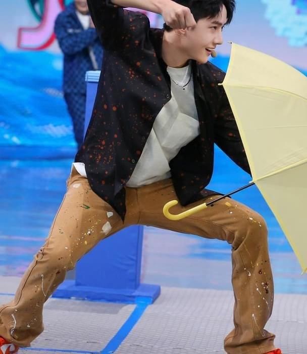  发现|王一博：街舞3与快本撞档，粉丝回应发现问题