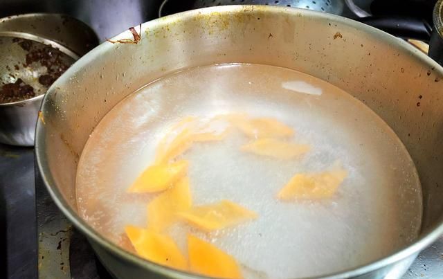  红萝卜|立秋后, 猪牛鸡肉都不如它, 我家几天就吃一回, 省钱下饭还营养