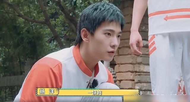  对手|《元气满满的哥哥》首播，嘉宾多而不乱，《奔跑吧》有对手了