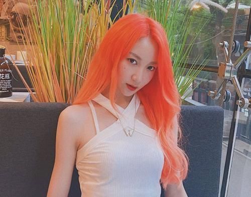 选秀|选秀学员淘汰后,乃万徐艺洋发新歌,而她成快本常驻嘉宾候选人