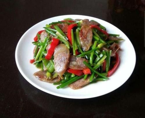 腊肠|别再吃韭菜了,这菜好吃又营养,男补肾女润肤