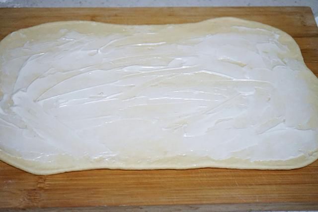  包裹|肉松手撕面包，层层包裹多多肉松，蓬松柔软，这方子经得起考验